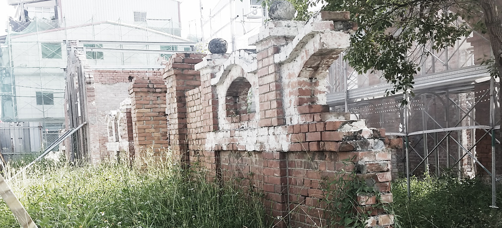 北側圍牆修復前